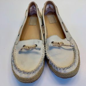 Ugg women casual sneakers size 7.5- used